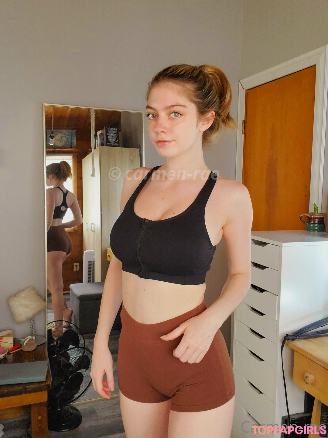 Foto di nudo di fuga di OnlyFans di Carmenrae #1542