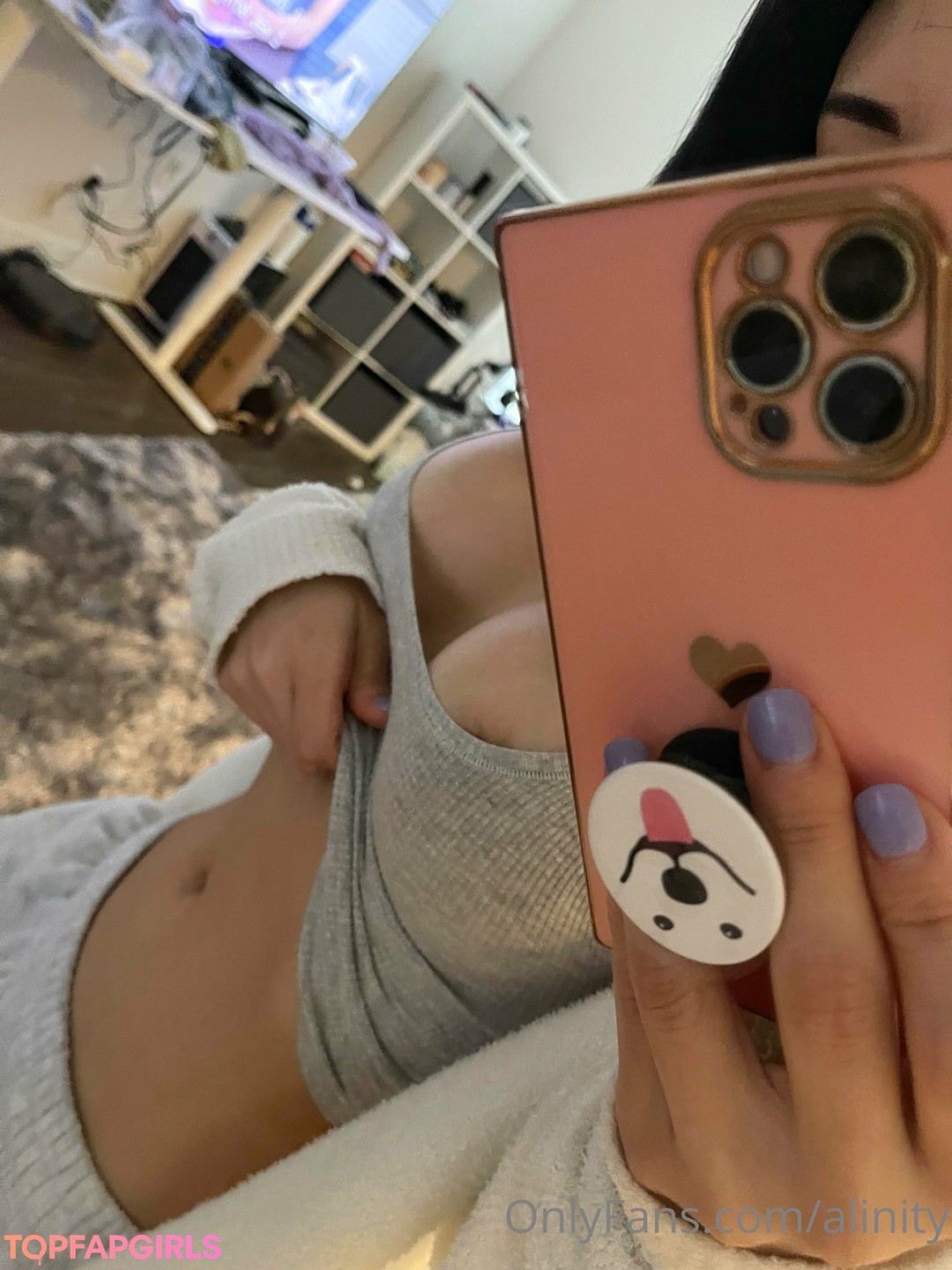 Foto di nudo di fuga di OnlyFans di Alinity #629