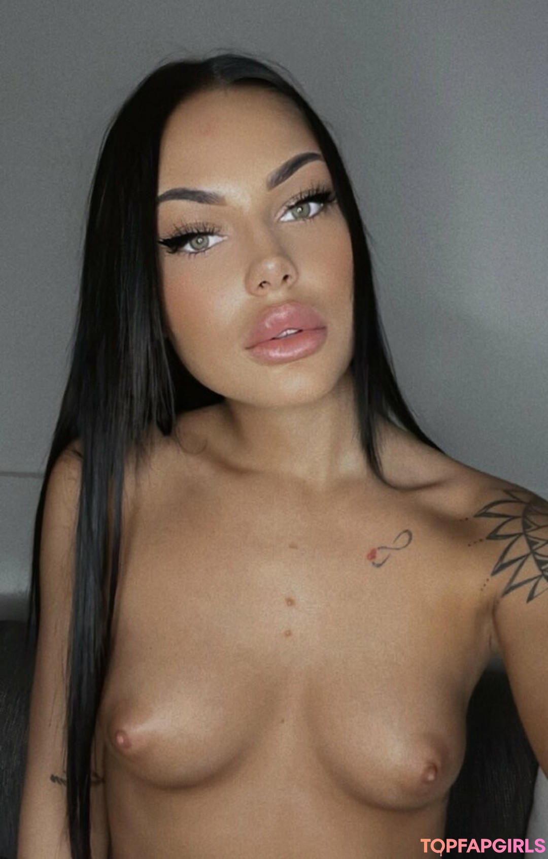 Foto di nudo di fuga di OnlyFans di Buczkulili #976