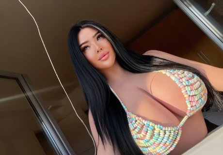 Foto di nudo di fuga di OnlyFans di Claudia Rivier