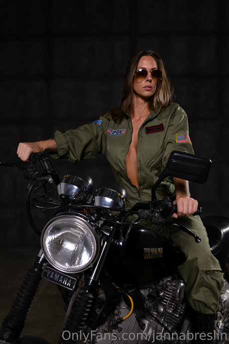 Janna Breslin