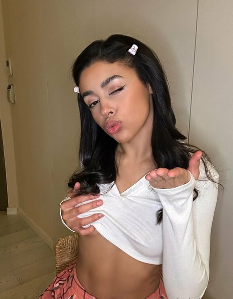 Foto di nudo di fuga di OnlyFans di Alisha Bright