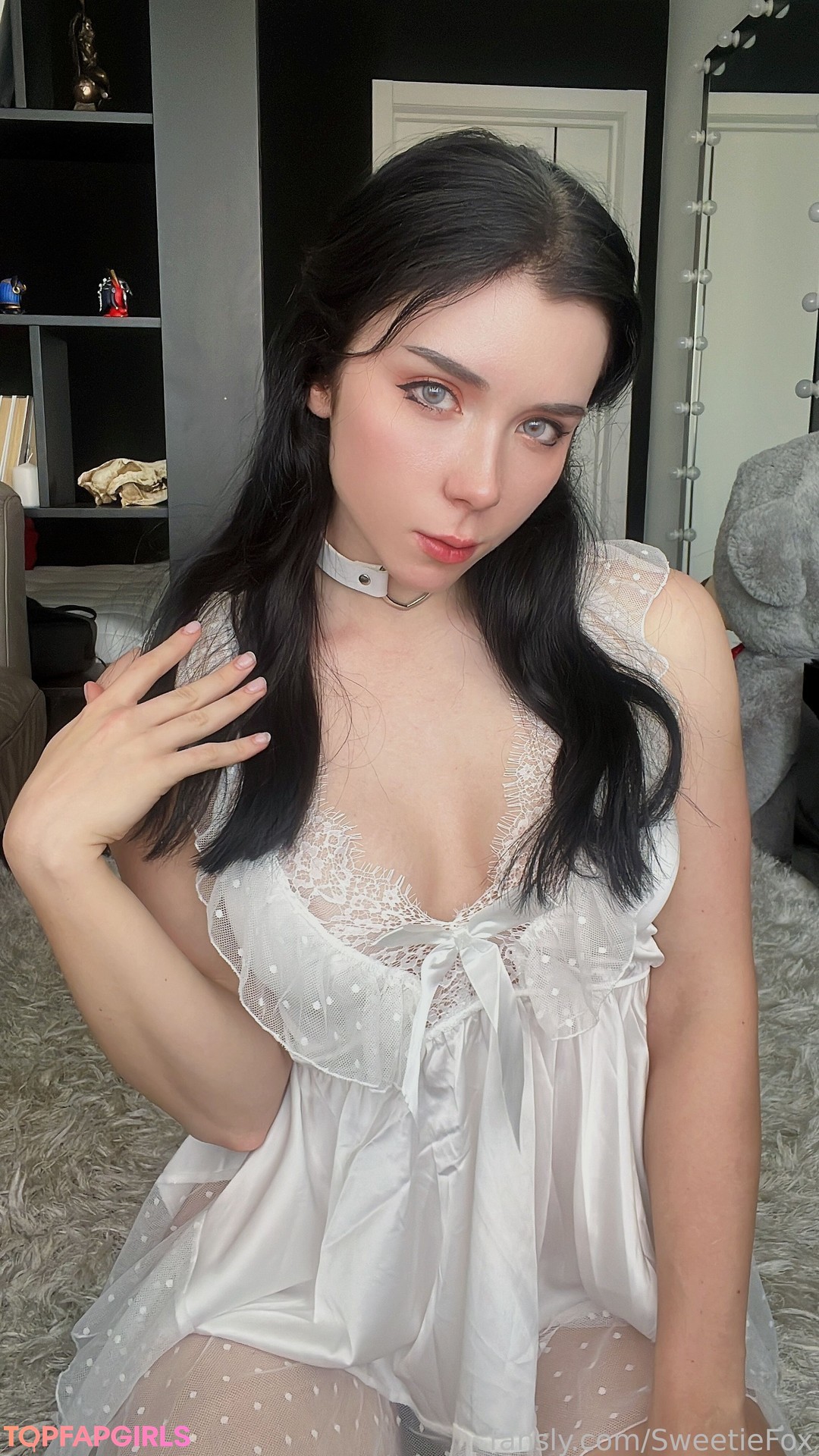 Foto di nudo di fuga di OnlyFans di Sweetie Fox #687