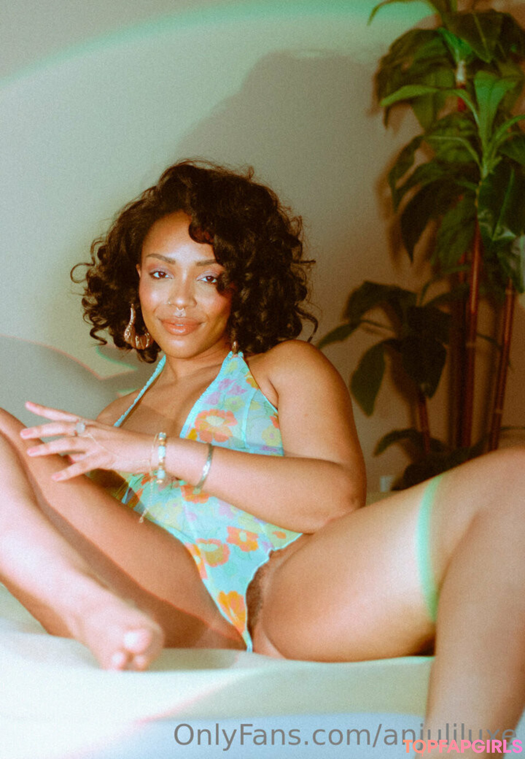 Foto di nudo di fuga di OnlyFans di Anjuli #10