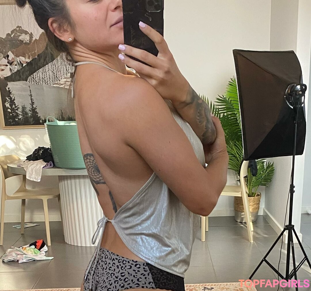 Foto di nudo di fuga di OnlyFans di Biker Biddie #232