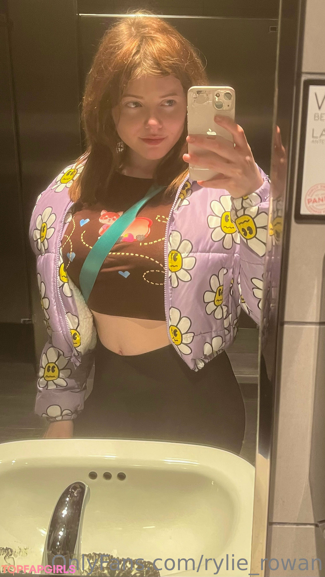 Foto di nudo di fuga di OnlyFans di Rylie Rowan #412