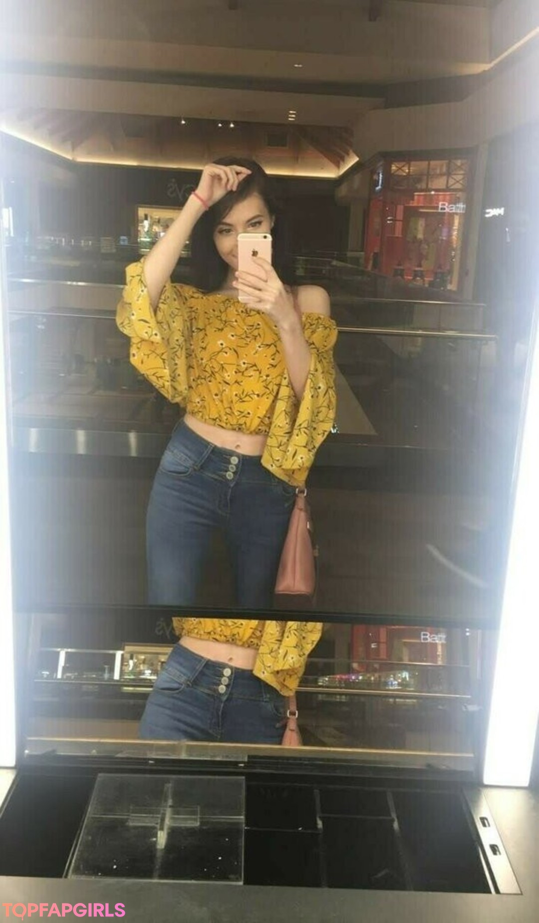 Foto di nudo di fuga di OnlyFans di Elizabeth Reed #2469