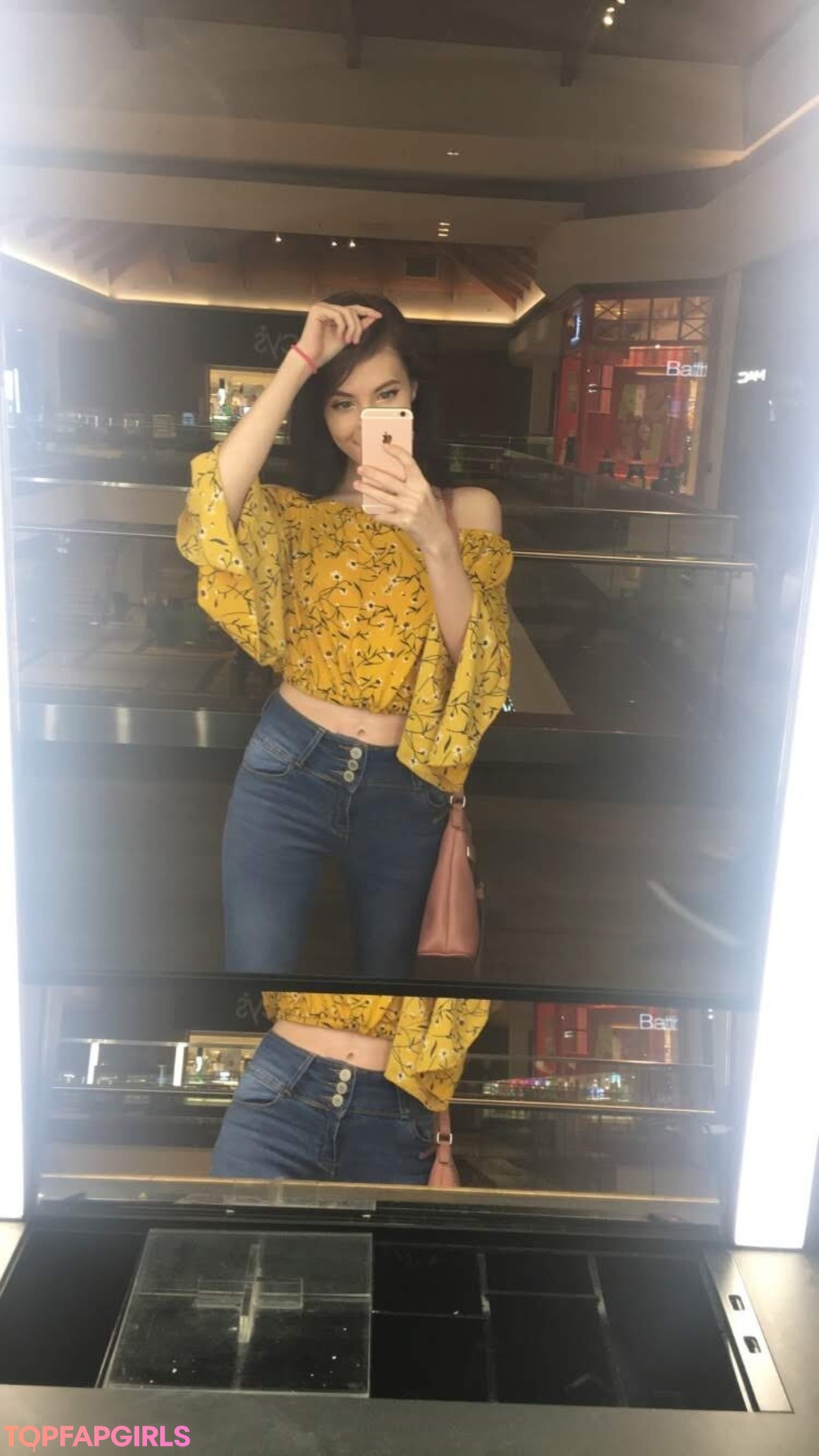 Foto di nudo di fuga di OnlyFans di Elizabeth Reed #703