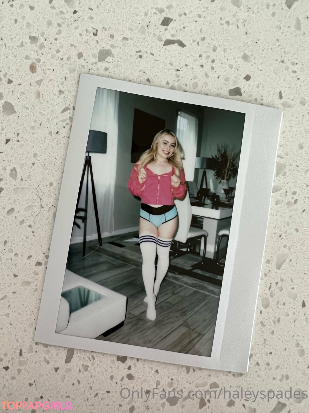 Foto di nudo di fuga di OnlyFans di Haley Spades #298