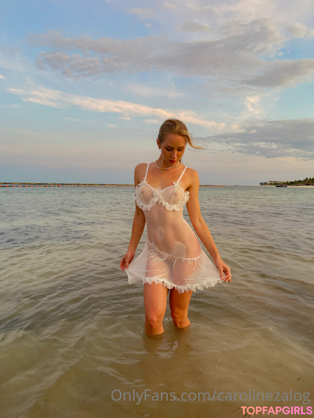 Foto di nudo di fuga di OnlyFans di Caroline Zalog #309