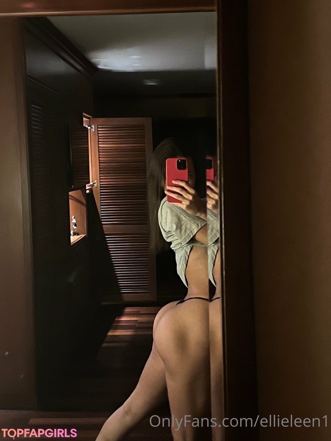 Foto di nudo di fuga di OnlyFans di Ellieleen #263