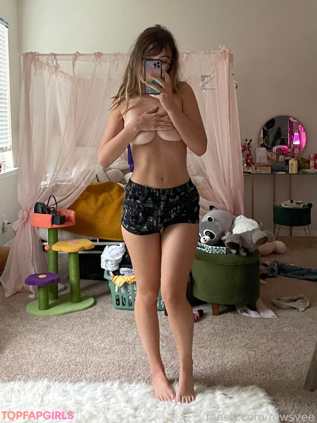 Foto di nudo di fuga di OnlyFans di Rowsvee #1117