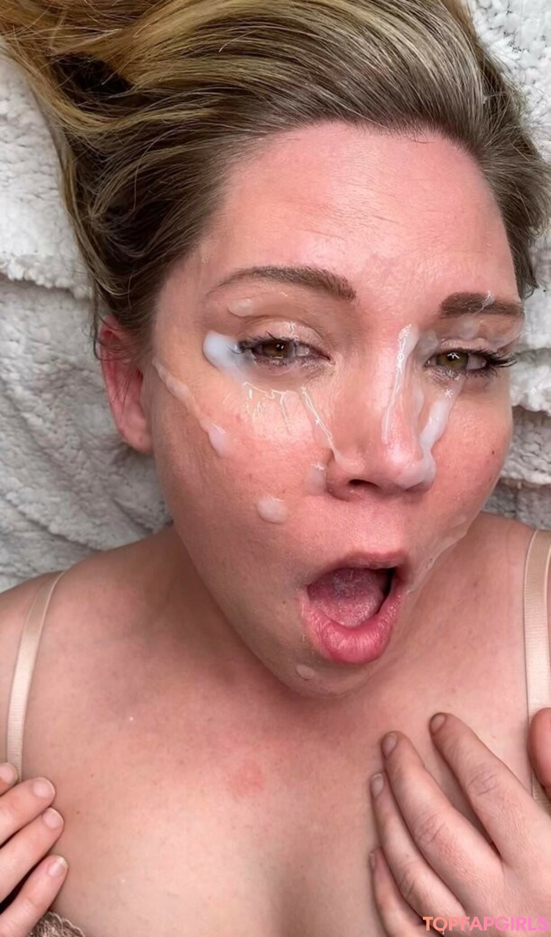 Foto di nudo di fuga di OnlyFans di Isabella Lee #298