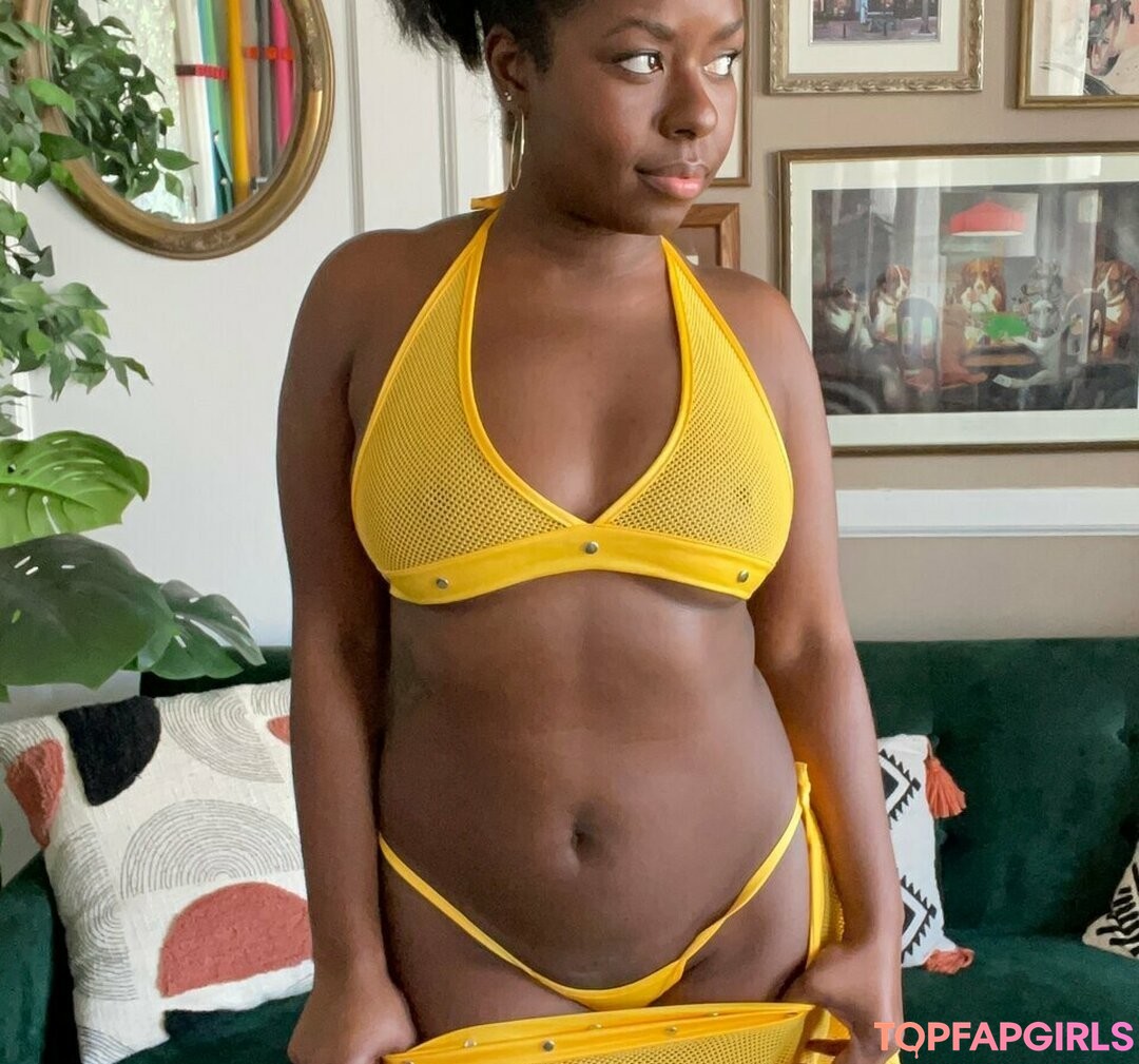 Foto di nudo di fuga di OnlyFans di Camille W #435
