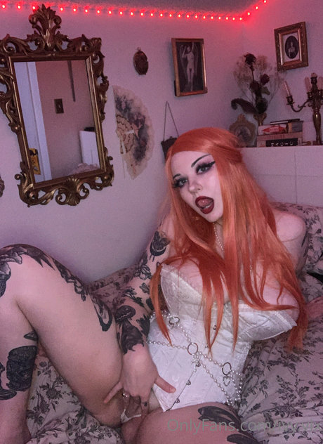Foto di nudo di fuga di OnlyFans di Ivyvix