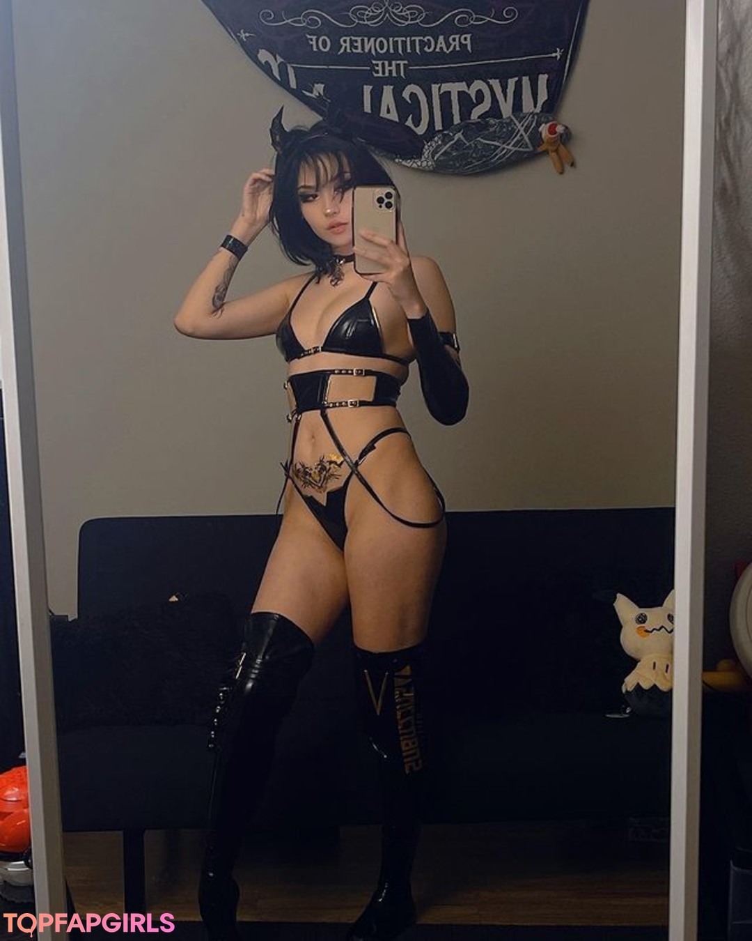Foto di nudo di fuga di OnlyFans di Emi Bunny #209
