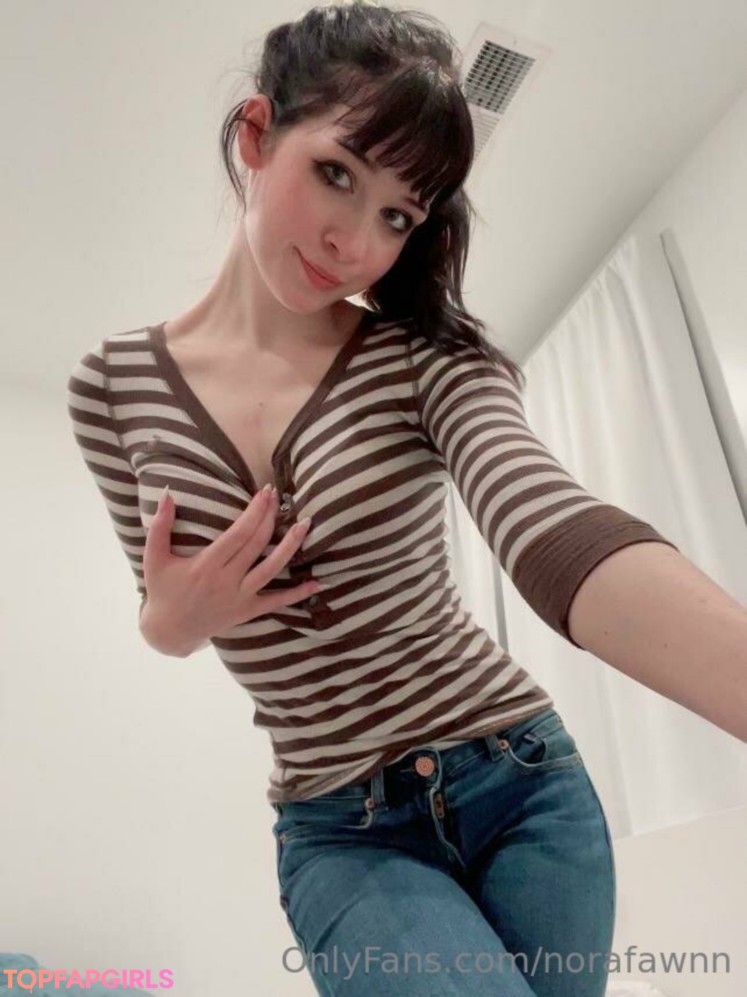 Foto di nudo di fuga di OnlyFans di Norafawn #1090