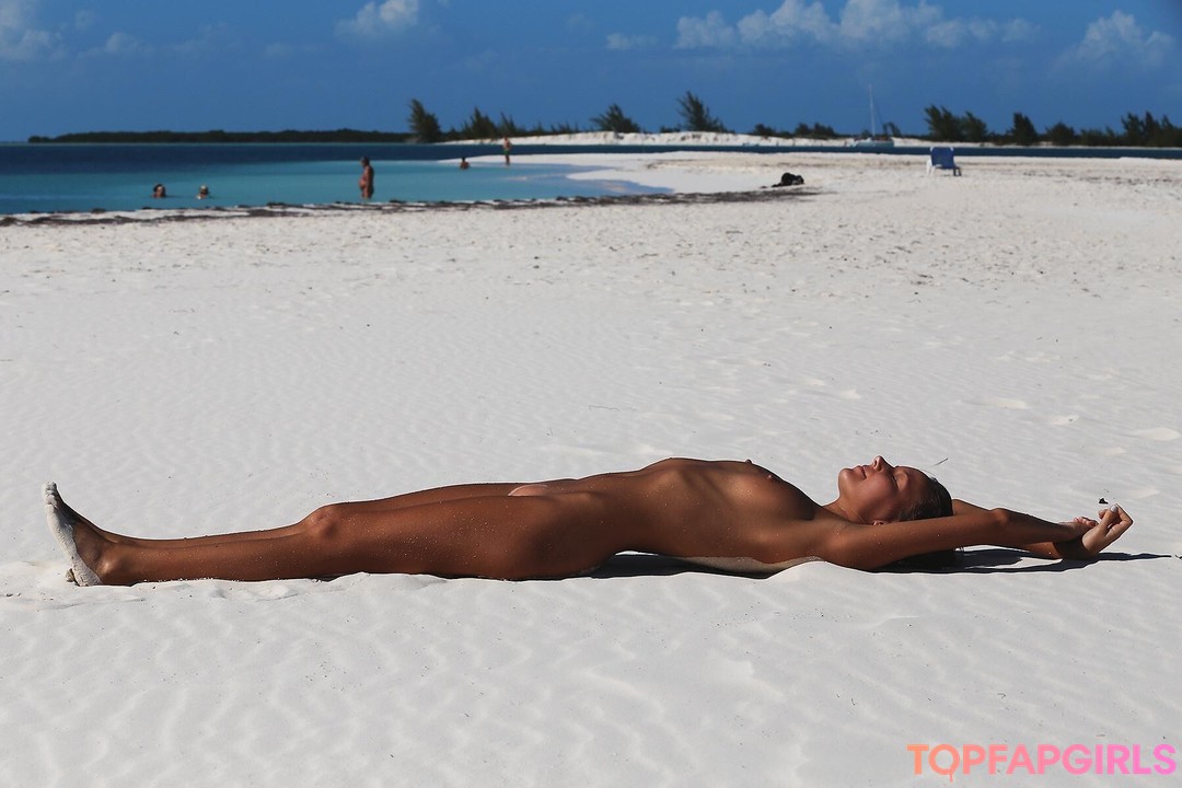 Foto di nudo di fuga di OnlyFans di Katya Clover #765