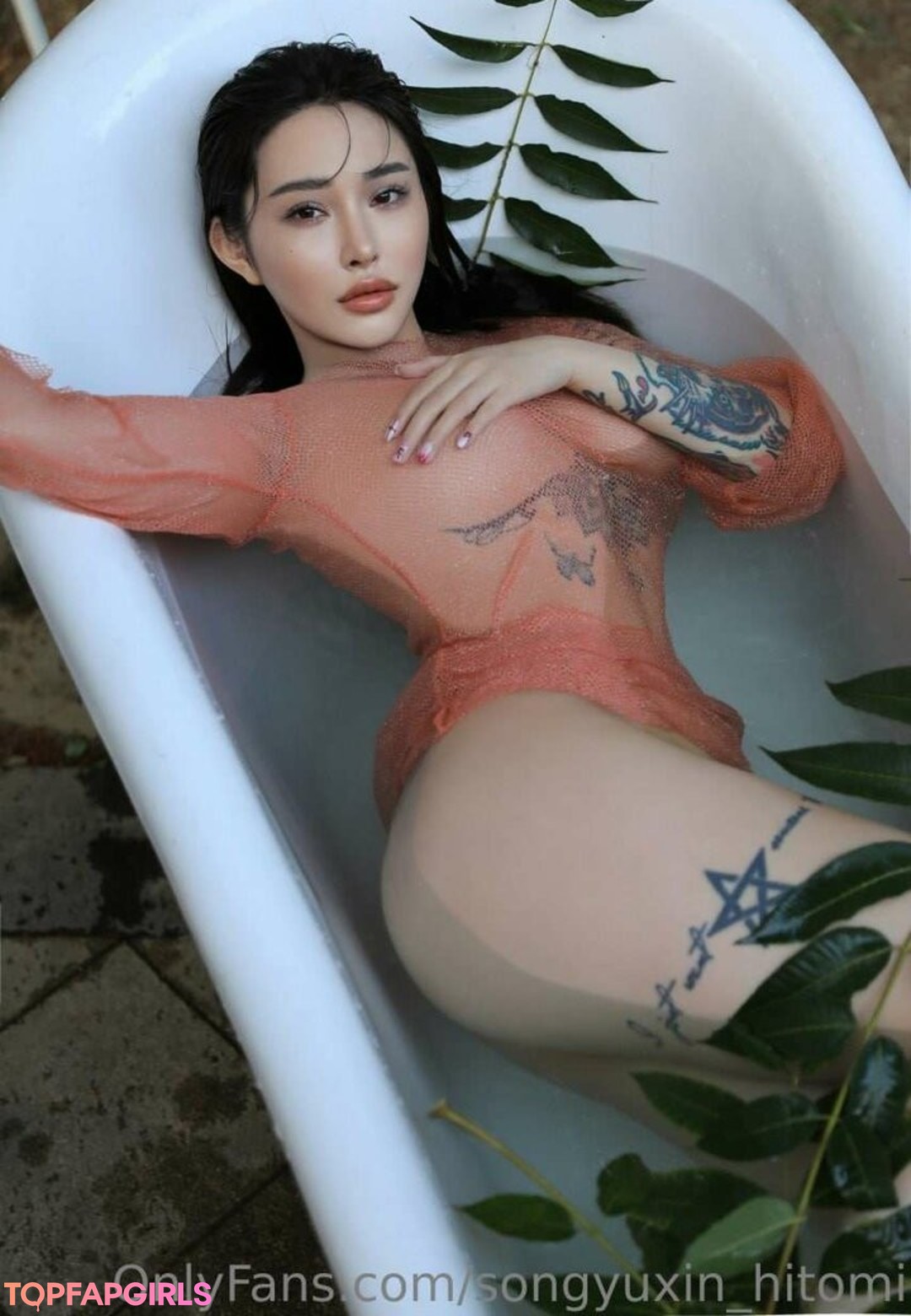 Foto di nudo di fuga di OnlyFans di Hitomi Songyuxin #599