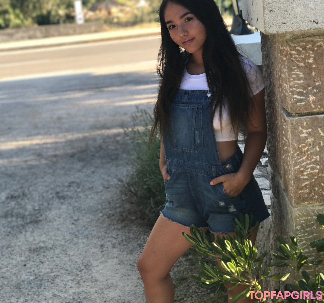 Foto di nudo di fuga di OnlyFans di Eliza Chau #252