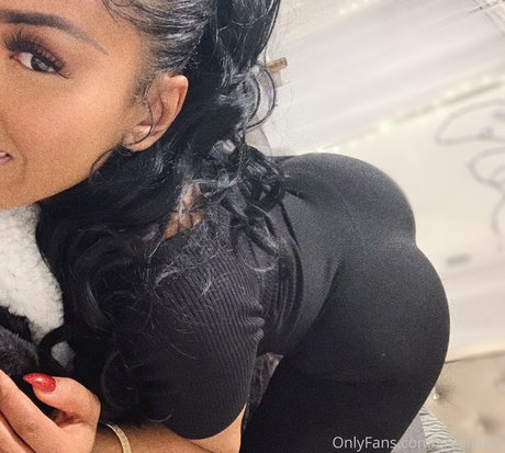 Foto di nudo di fuga di OnlyFans di Cree Ikuko