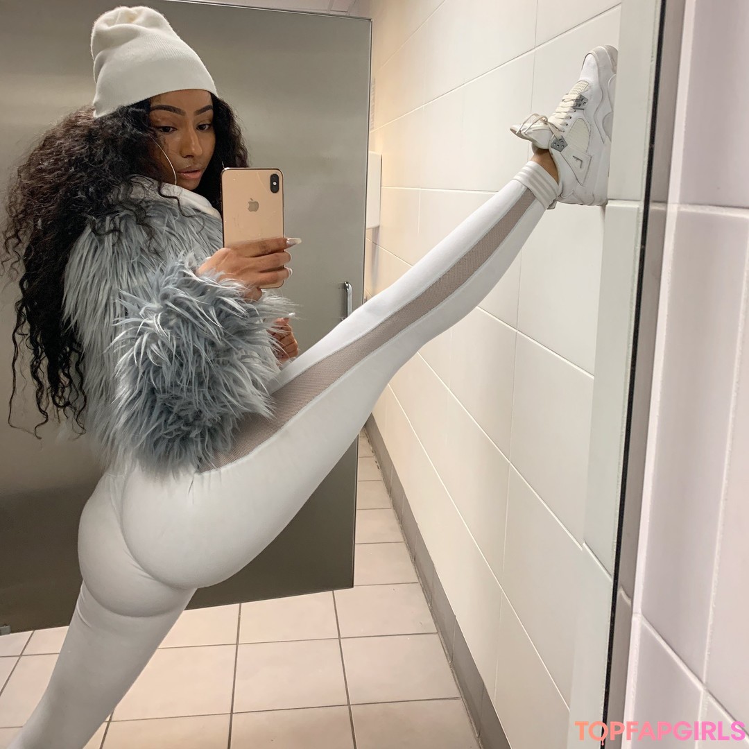 Foto di nudo di fuga di OnlyFans di Rubixrose #148