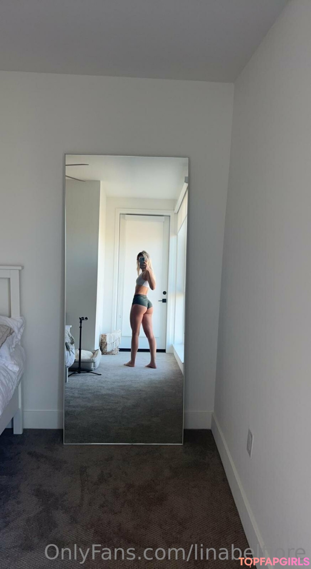 Foto di nudo di fuga di OnlyFans di Lina Belfiore #607