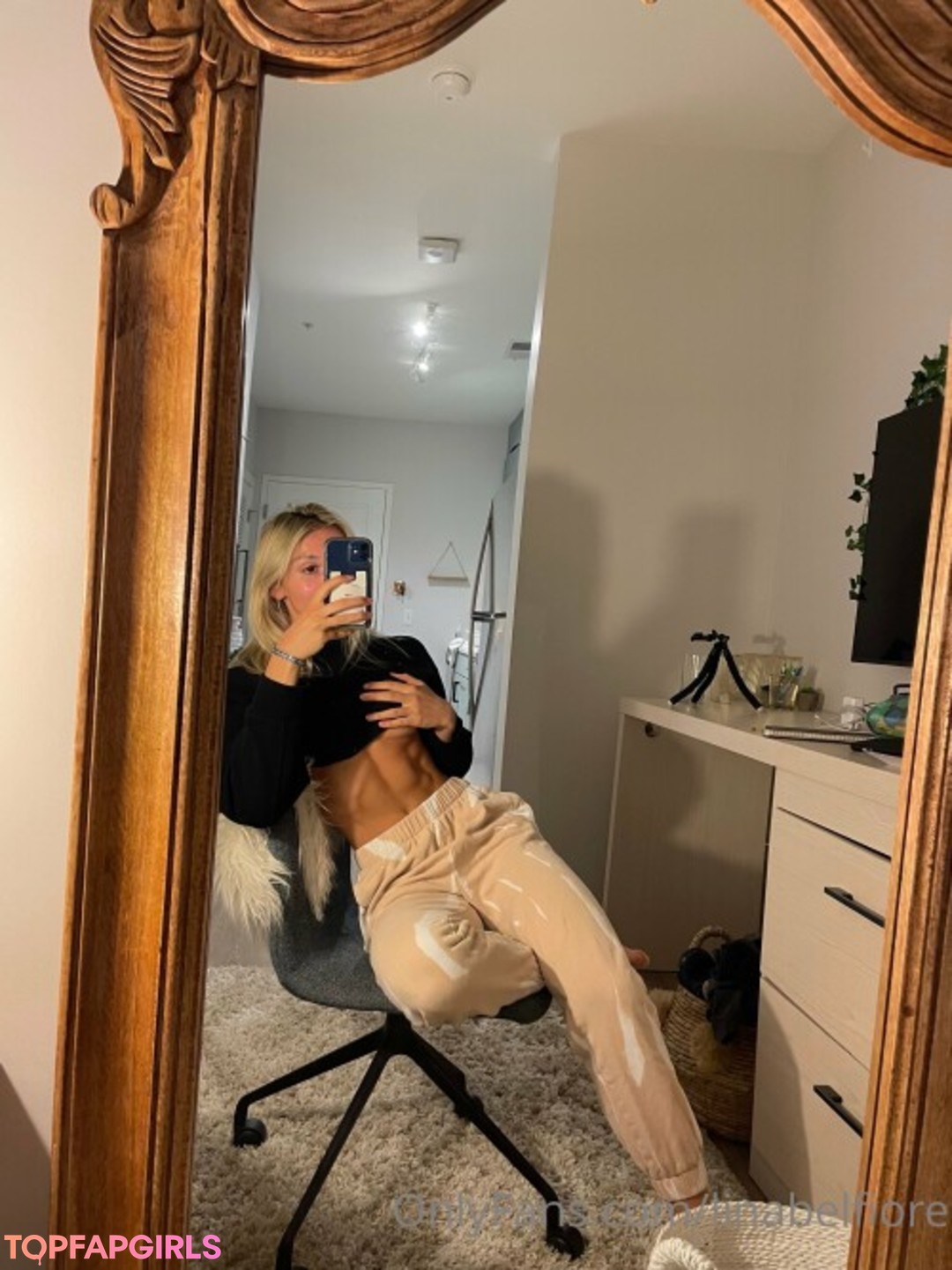 Foto di nudo di fuga di OnlyFans di Lina Belfiore #283