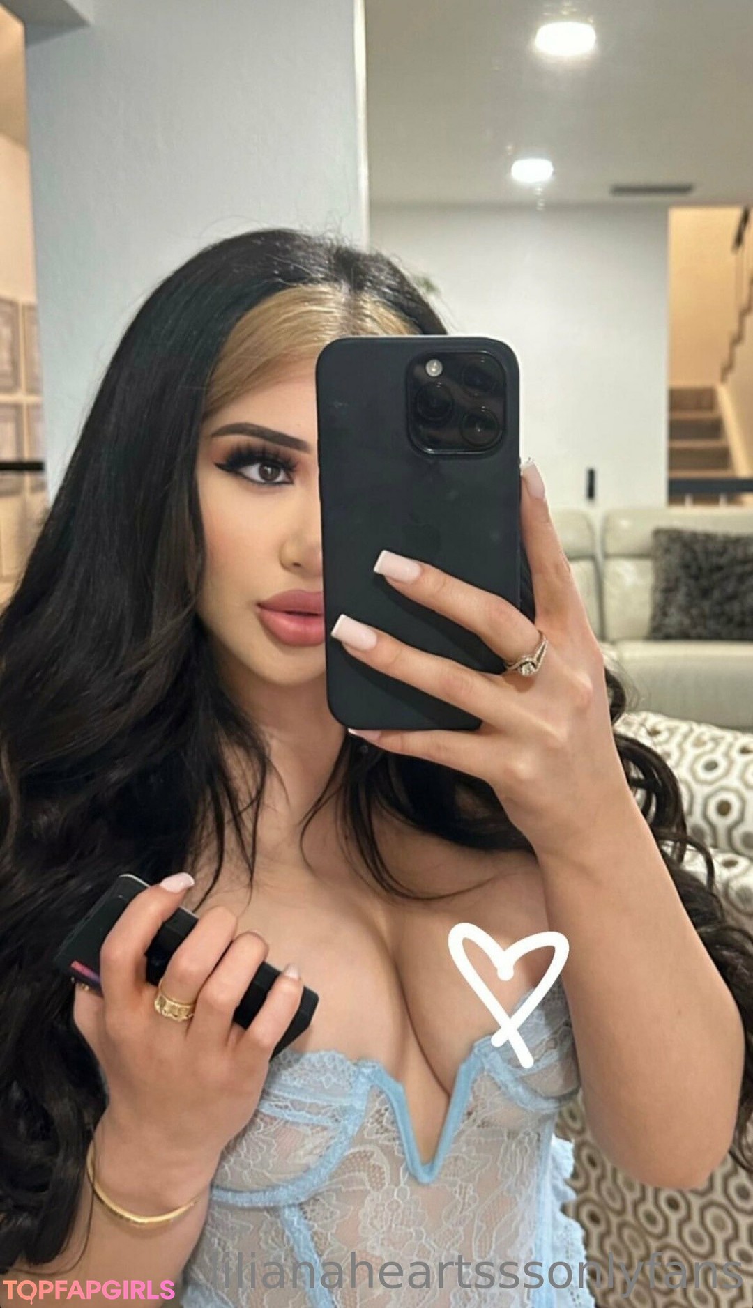 Foto di nudo di fuga di OnlyFans di Lilianaheartsss #917