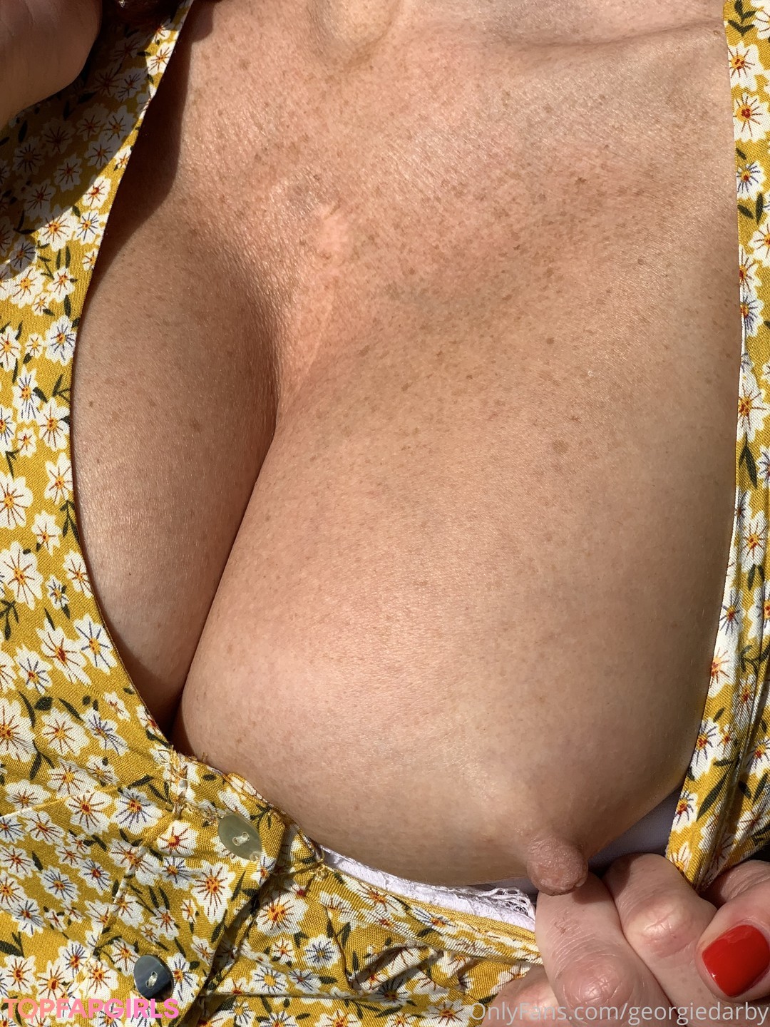 Foto di nudo di fuga di OnlyFans di Georgie Darby #102