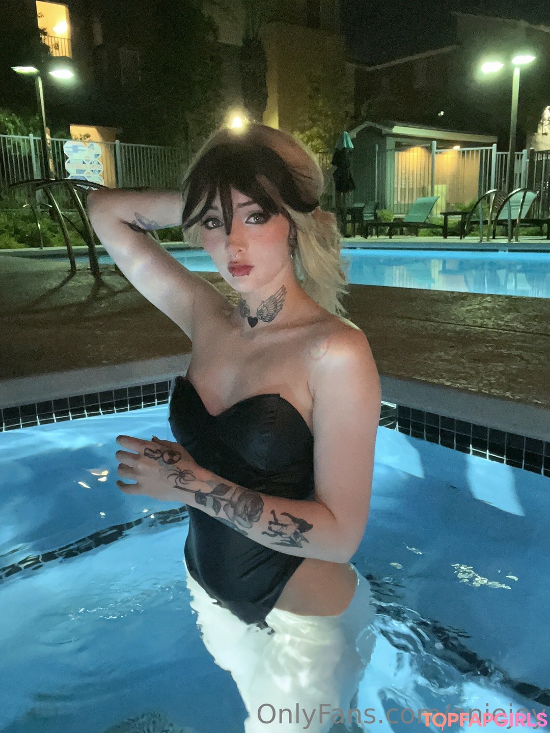 Foto di nudo di fuga di OnlyFans di Anie Joy #154