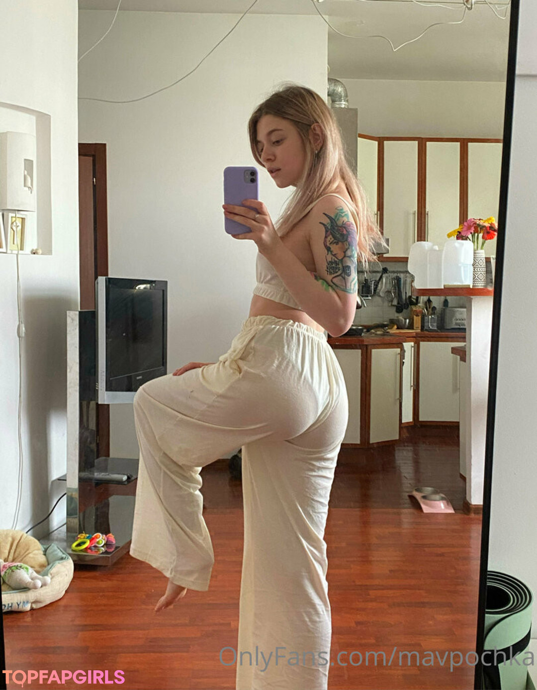 Foto di nudo di fuga di OnlyFans di Mavpochka #581