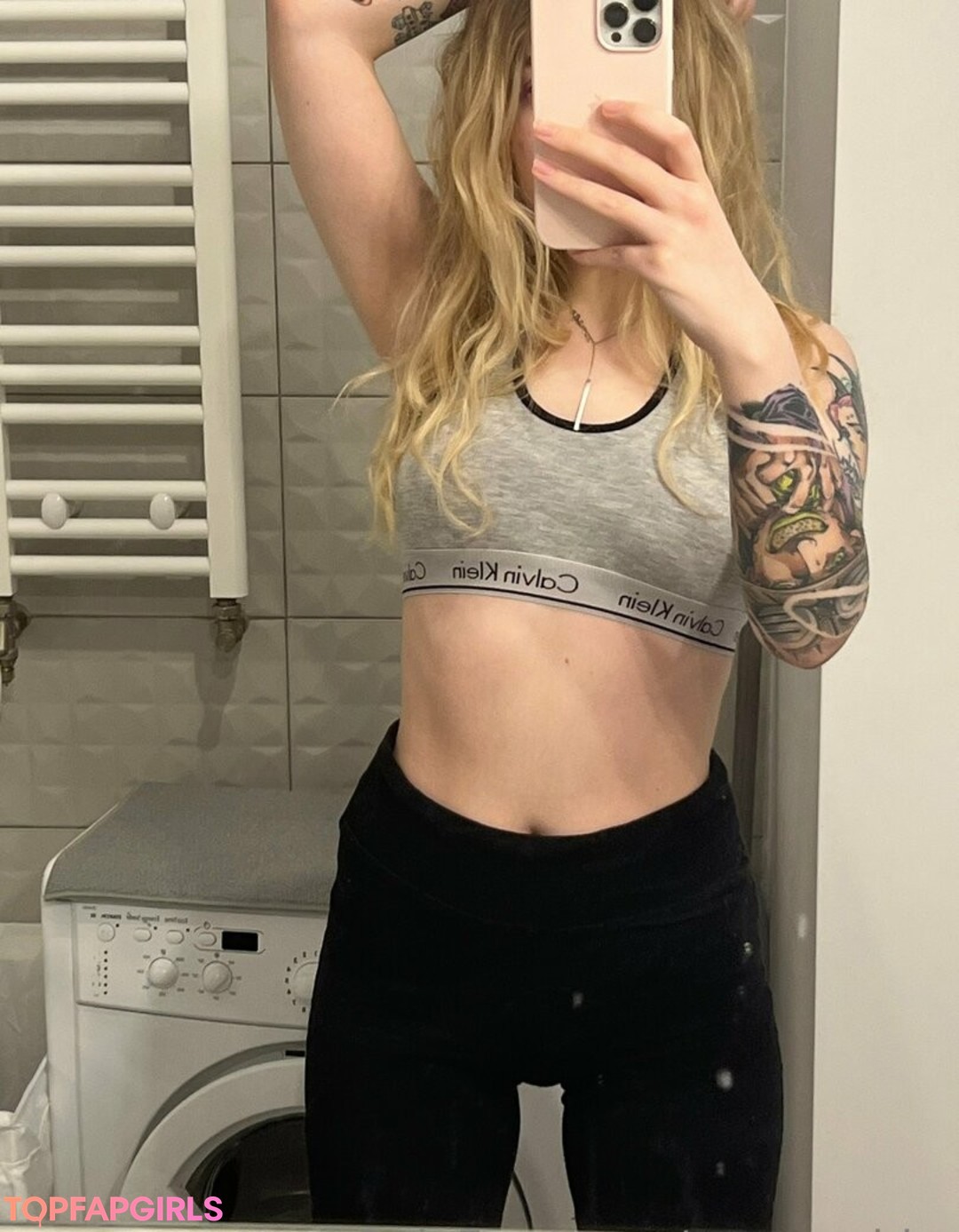Foto di nudo di fuga di OnlyFans di Mavpochka #813