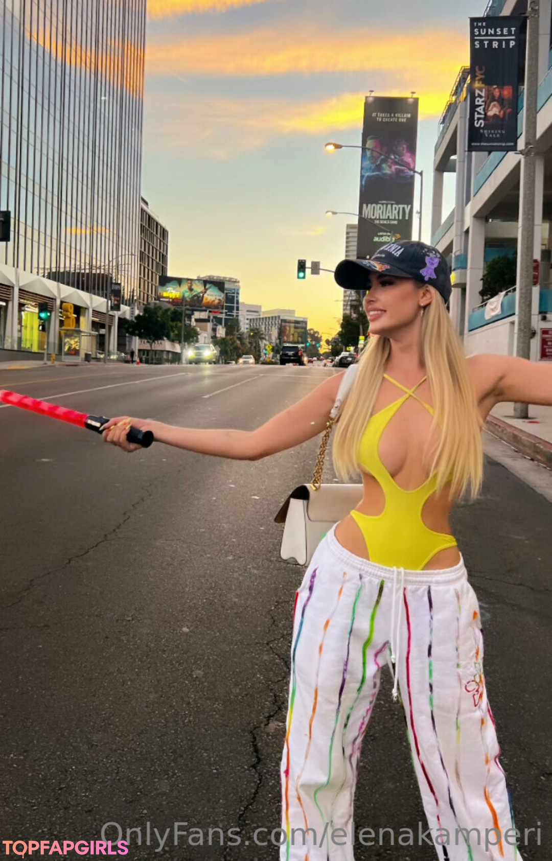 Foto di nudo di fuga di OnlyFans di Elena Kamperi #265