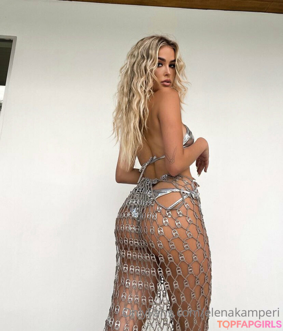 Foto di nudo di fuga di OnlyFans di Elena Kamperi #287