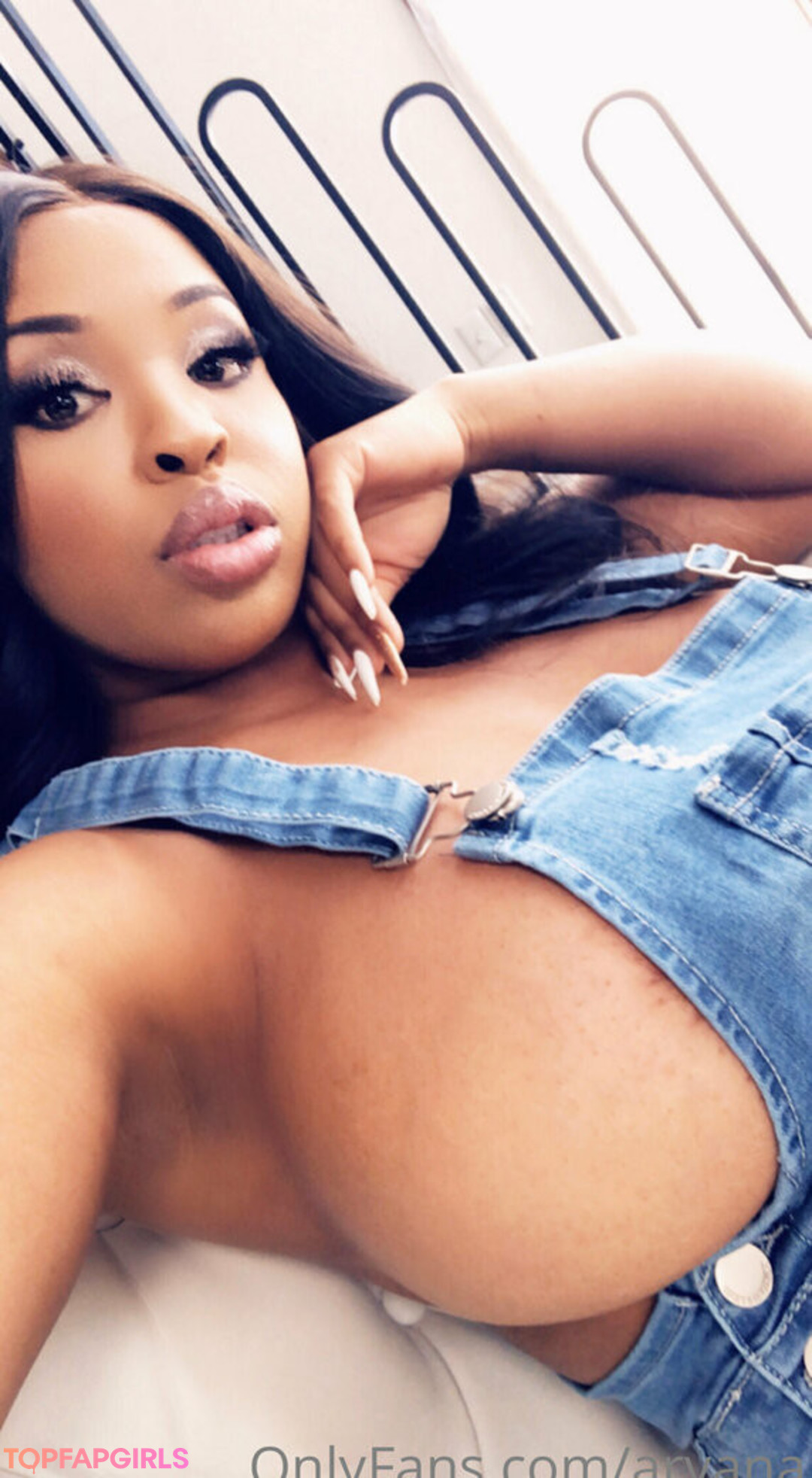 Foto di nudo di fuga di OnlyFans di Aryana #157