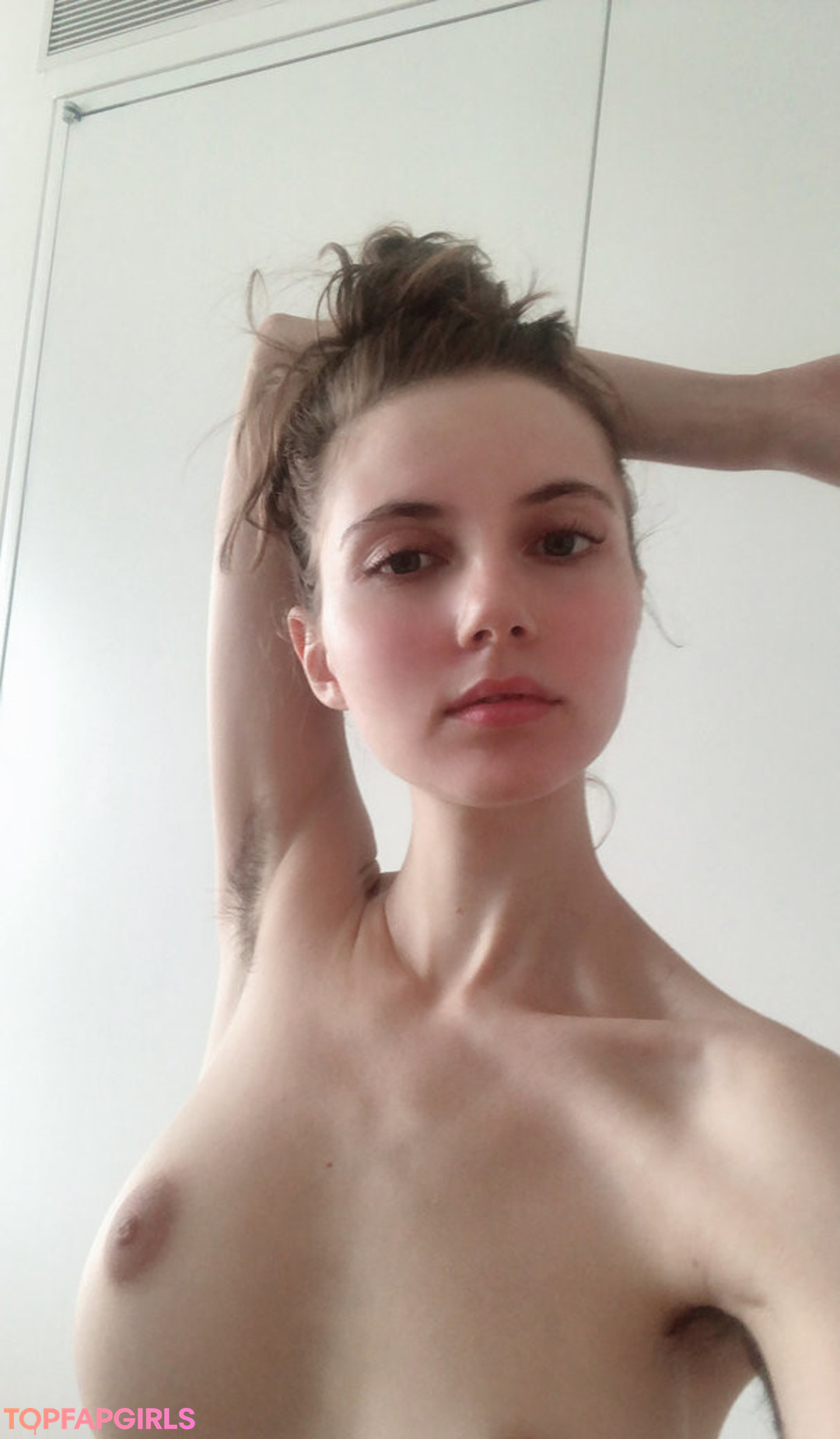 Foto di nudo di fuga di OnlyFans di Liara Roux #213