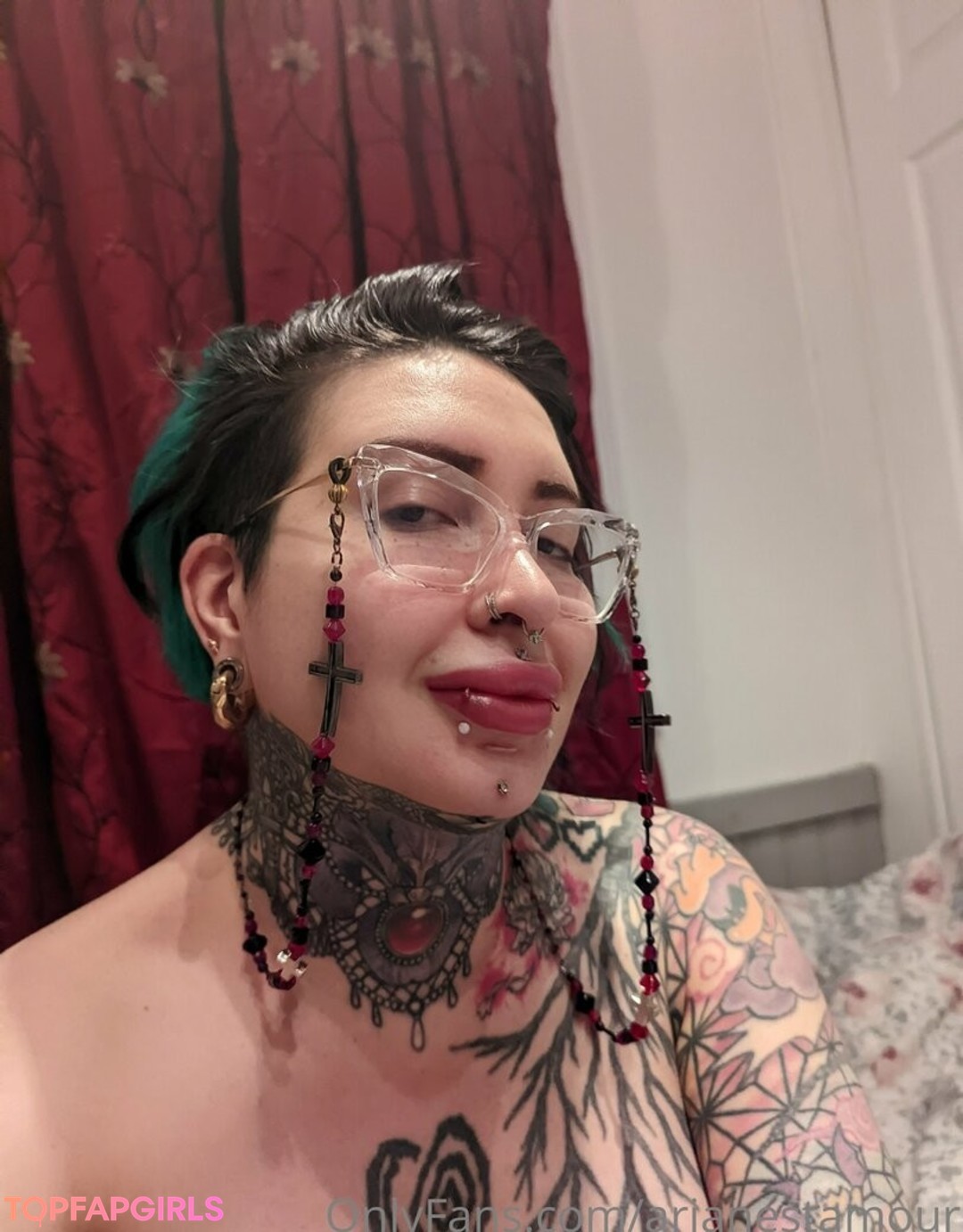 Foto di nudo di fuga di OnlyFans di Ariane Saint Amour #2220