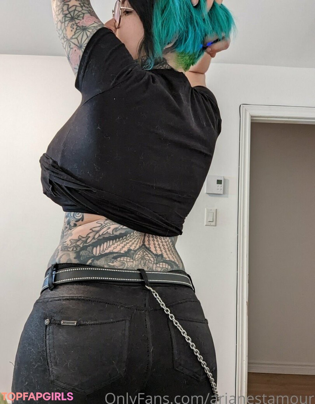 Foto di nudo di fuga di OnlyFans di Ariane Saint Amour #2305