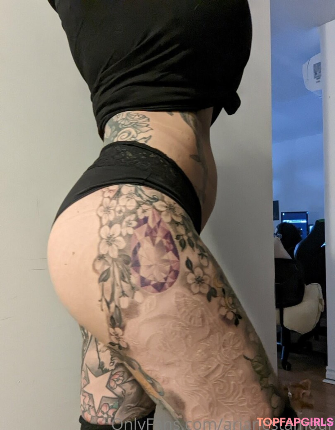 Foto di nudo di fuga di OnlyFans di Ariane Saint Amour #2365