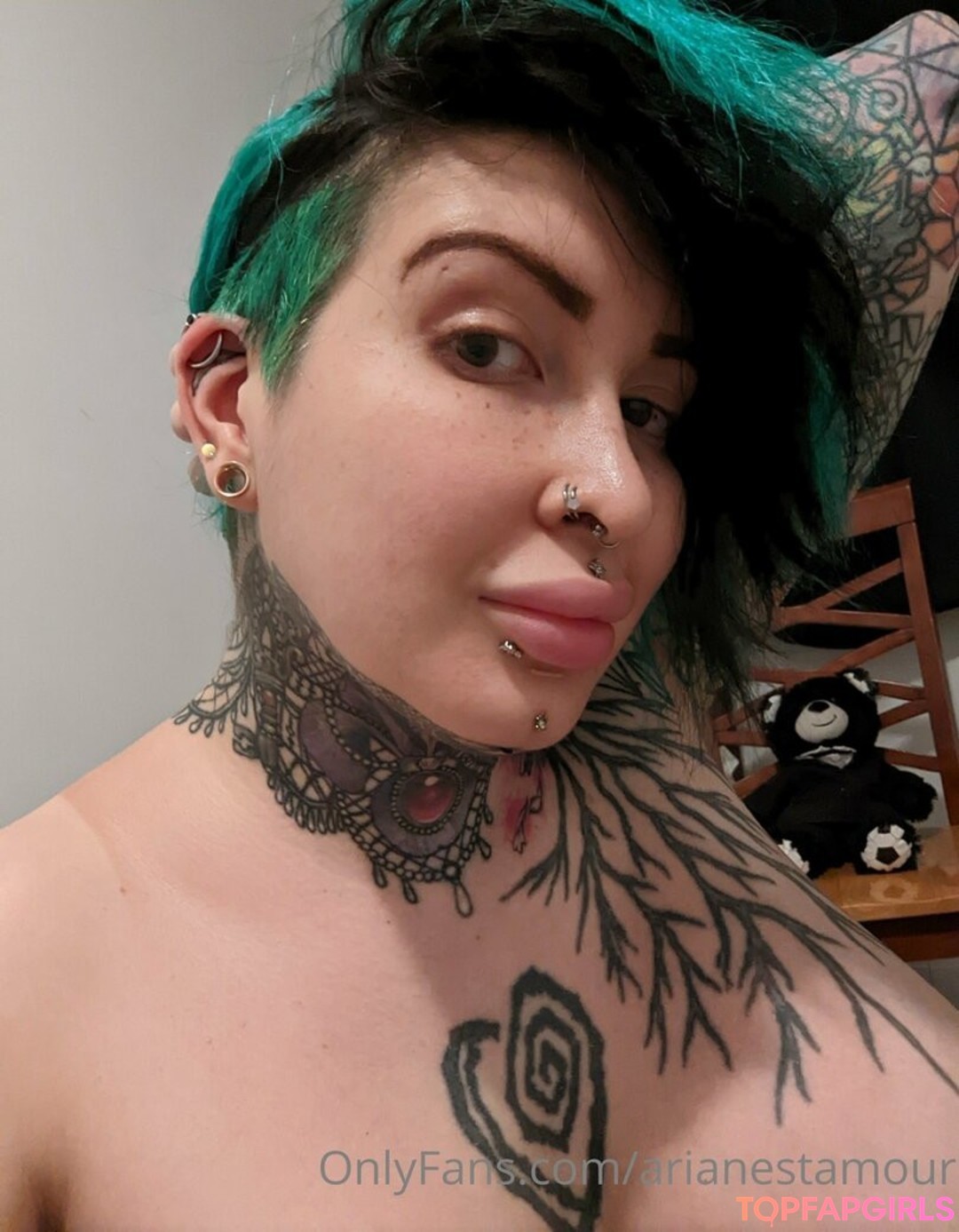 Foto di nudo di fuga di OnlyFans di Ariane Saint Amour #2447