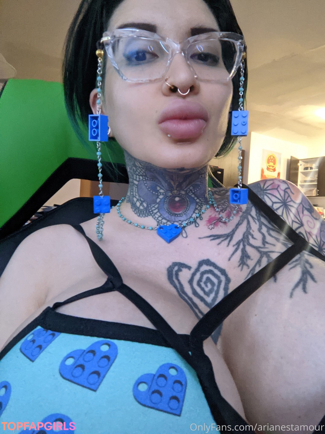 Foto di nudo di fuga di OnlyFans di Ariane Saint Amour #509