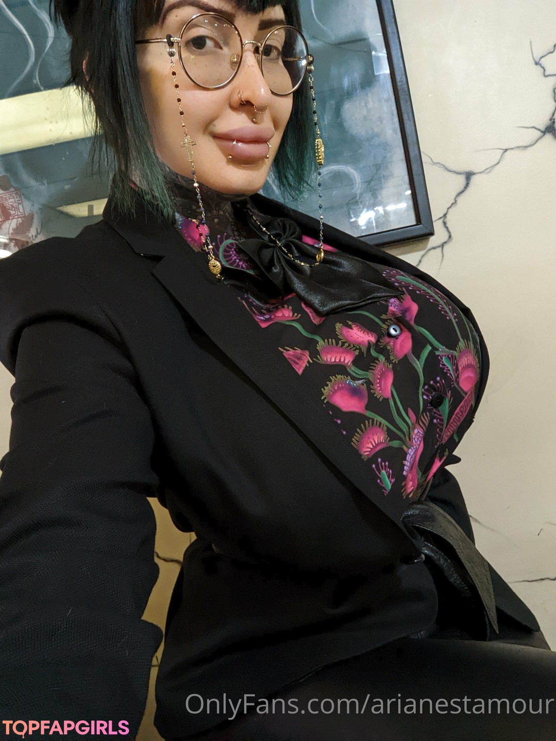 Foto di nudo di fuga di OnlyFans di Ariane Saint Amour #817