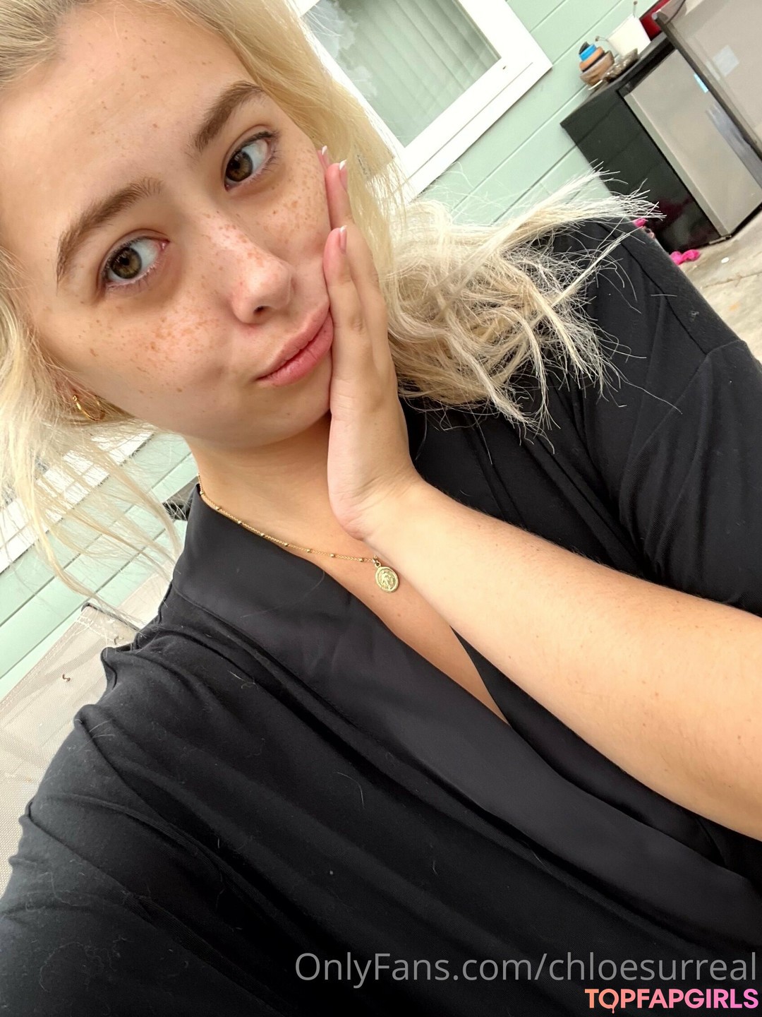 Foto di nudo di fuga di OnlyFans di Chloe Surreal #123