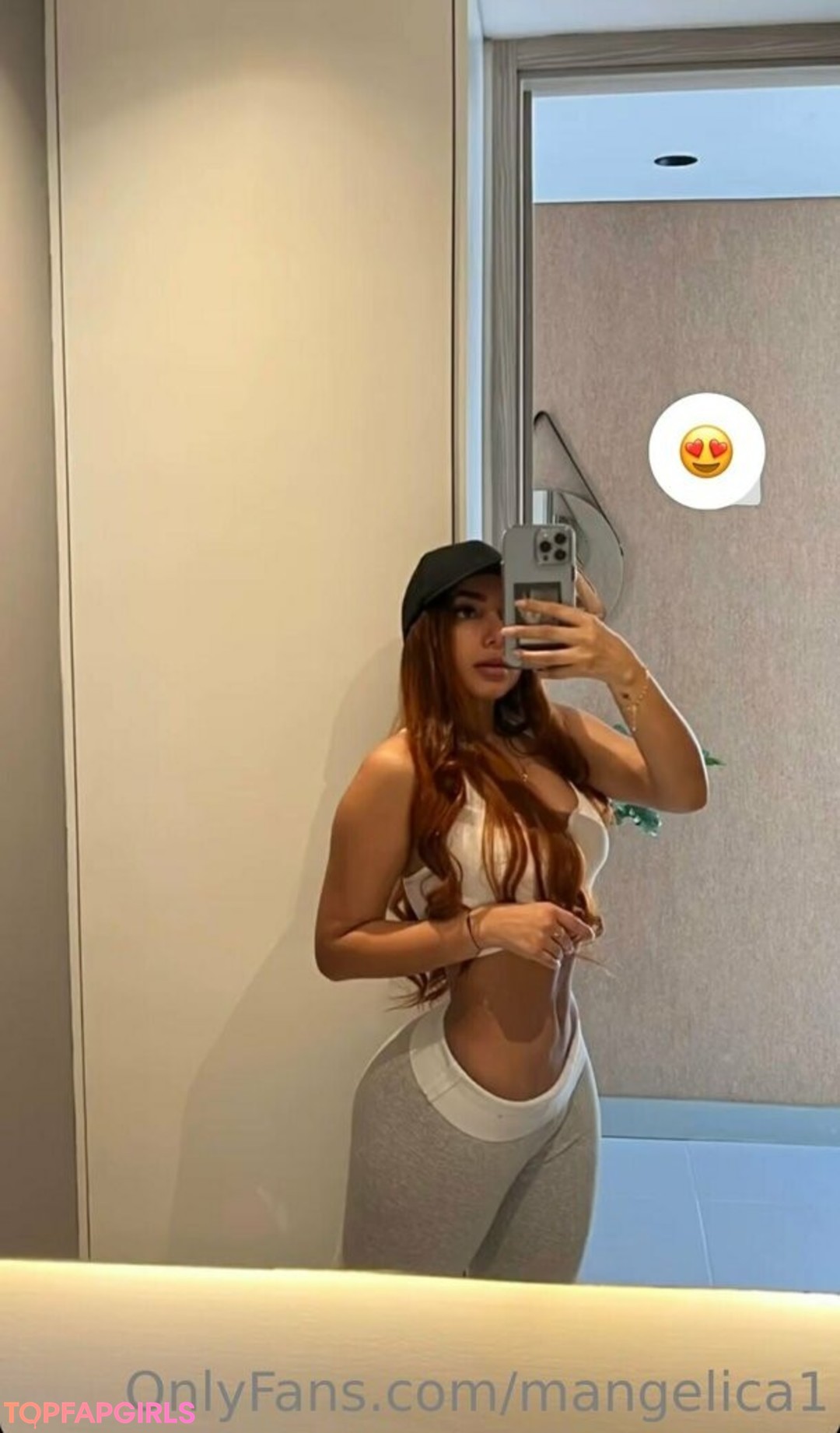 Foto di nudo di fuga di OnlyFans di Cute Molly18 #46