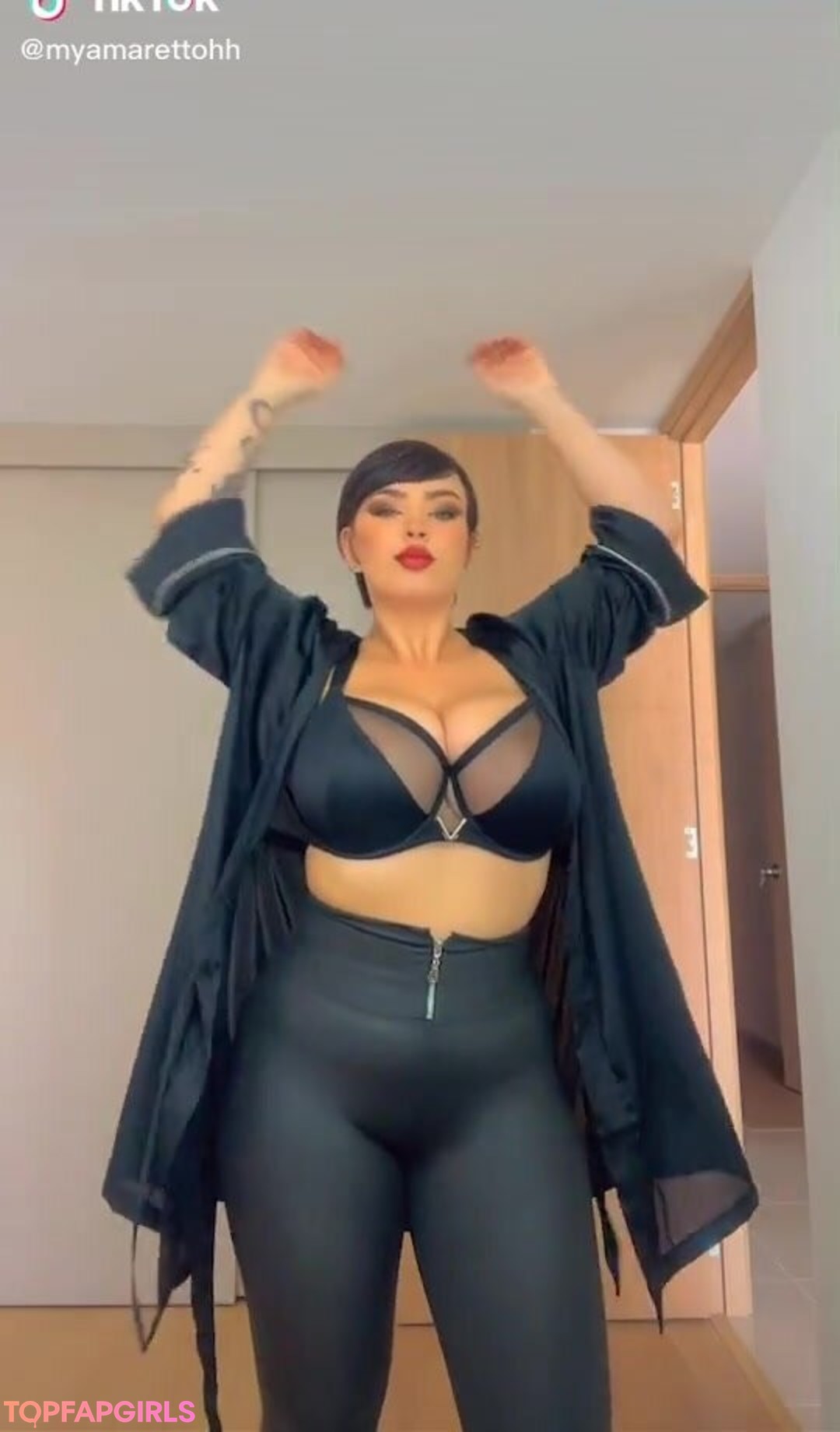 Foto di nudo di fuga di OnlyFans di Amaretto Hammer #311