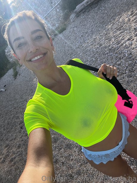 Foto di nudo di fuga di OnlyFans di Steffi Haderlein