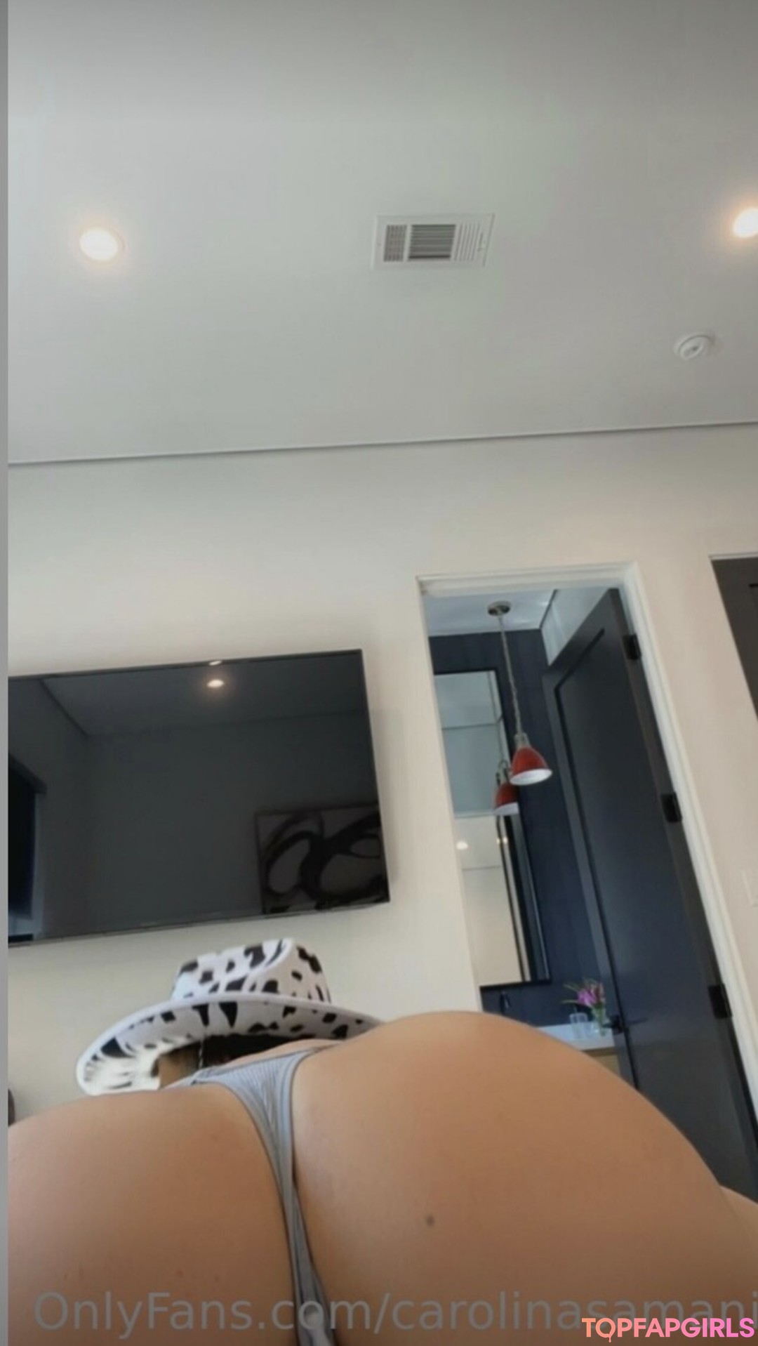 Foto di nudo di fuga di OnlyFans di Carolina Samani #230