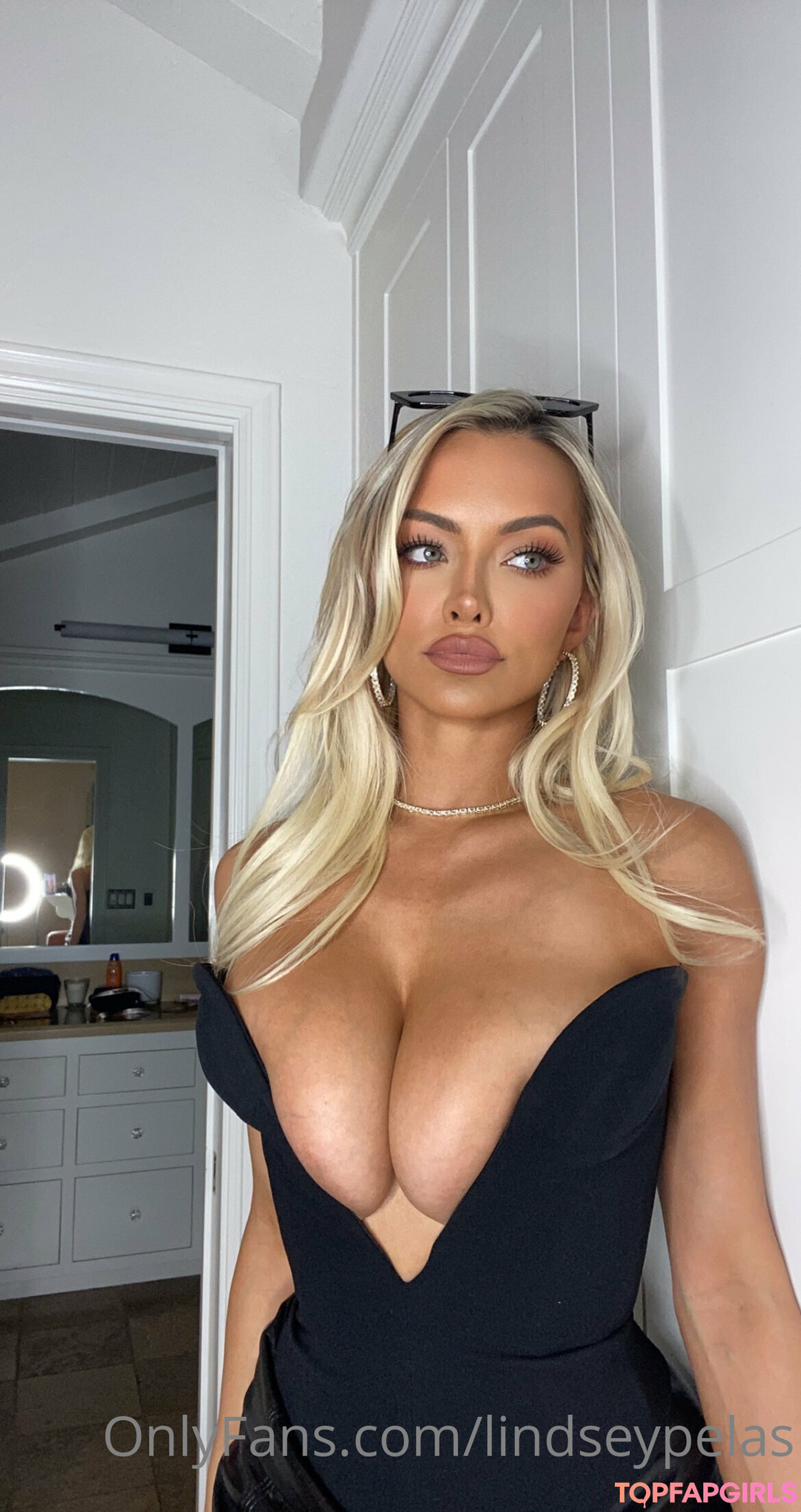 Foto di nudo di fuga di OnlyFans di Lindsey Pelas #172