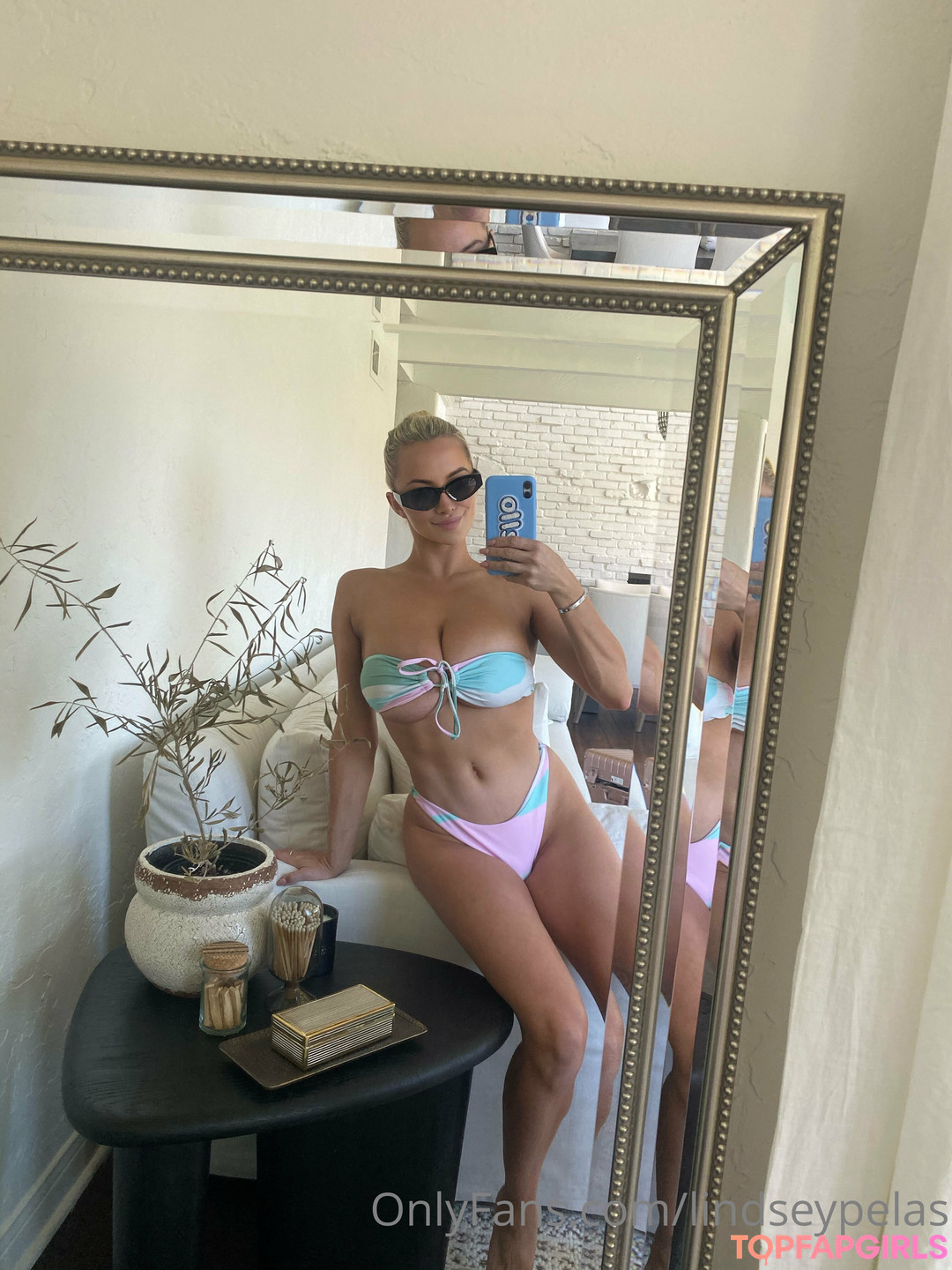 Foto di nudo di fuga di OnlyFans di Lindsey Pelas #417